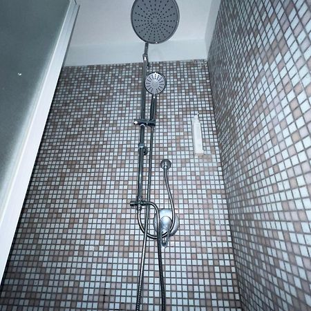 Scalo 71 Guest House ローマ エクステリア 写真