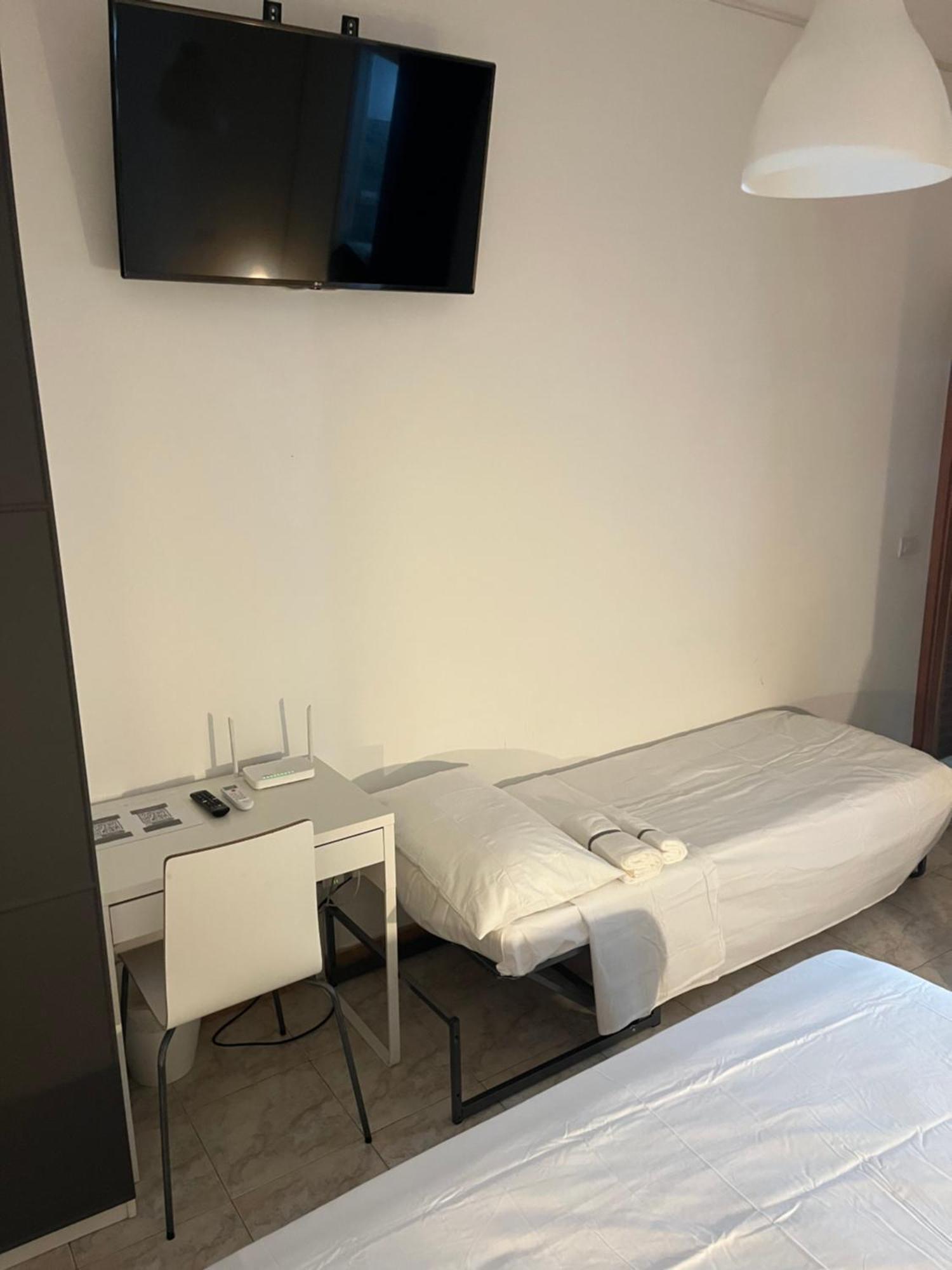 Scalo 71 Guest House ローマ エクステリア 写真